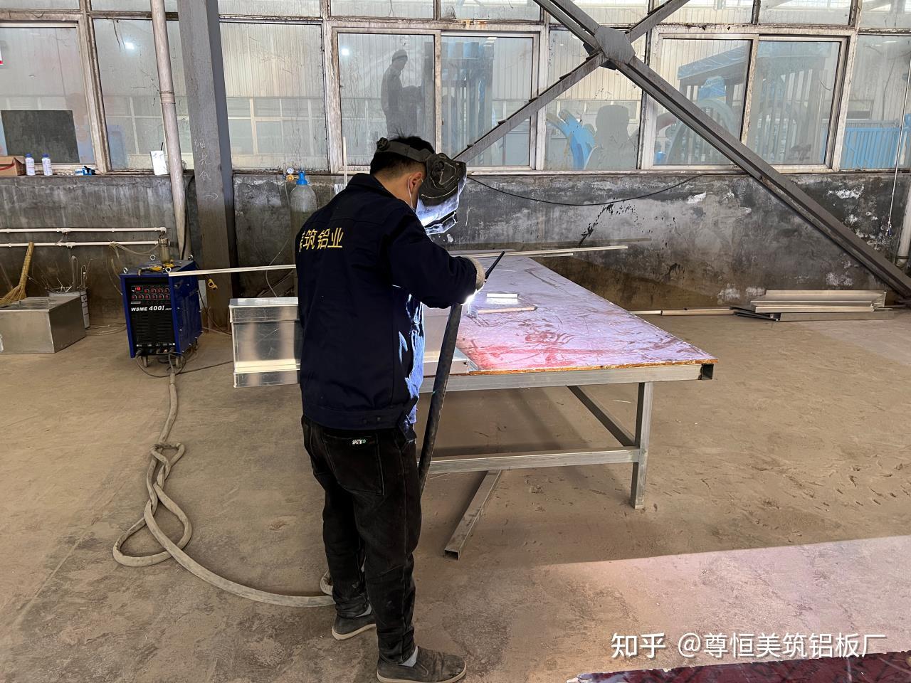 建筑行业的“新宠儿”——异形铝单板是什么? - 知乎