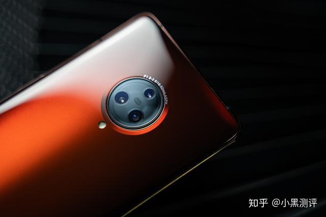 不可否認nex3s顏值很高,我出門使用這款vivo nex3s明顯感覺回頭率都變