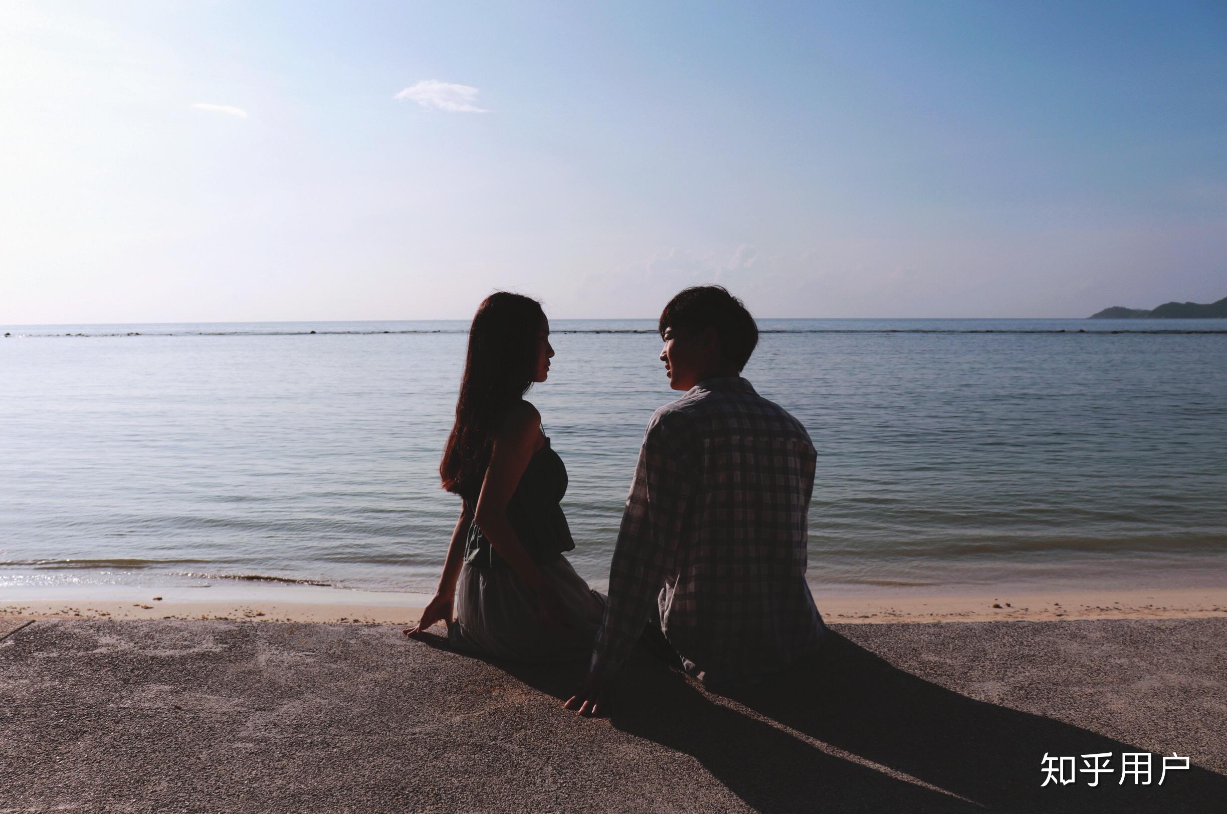 有哪些适合两个人旅游拍照的姿势