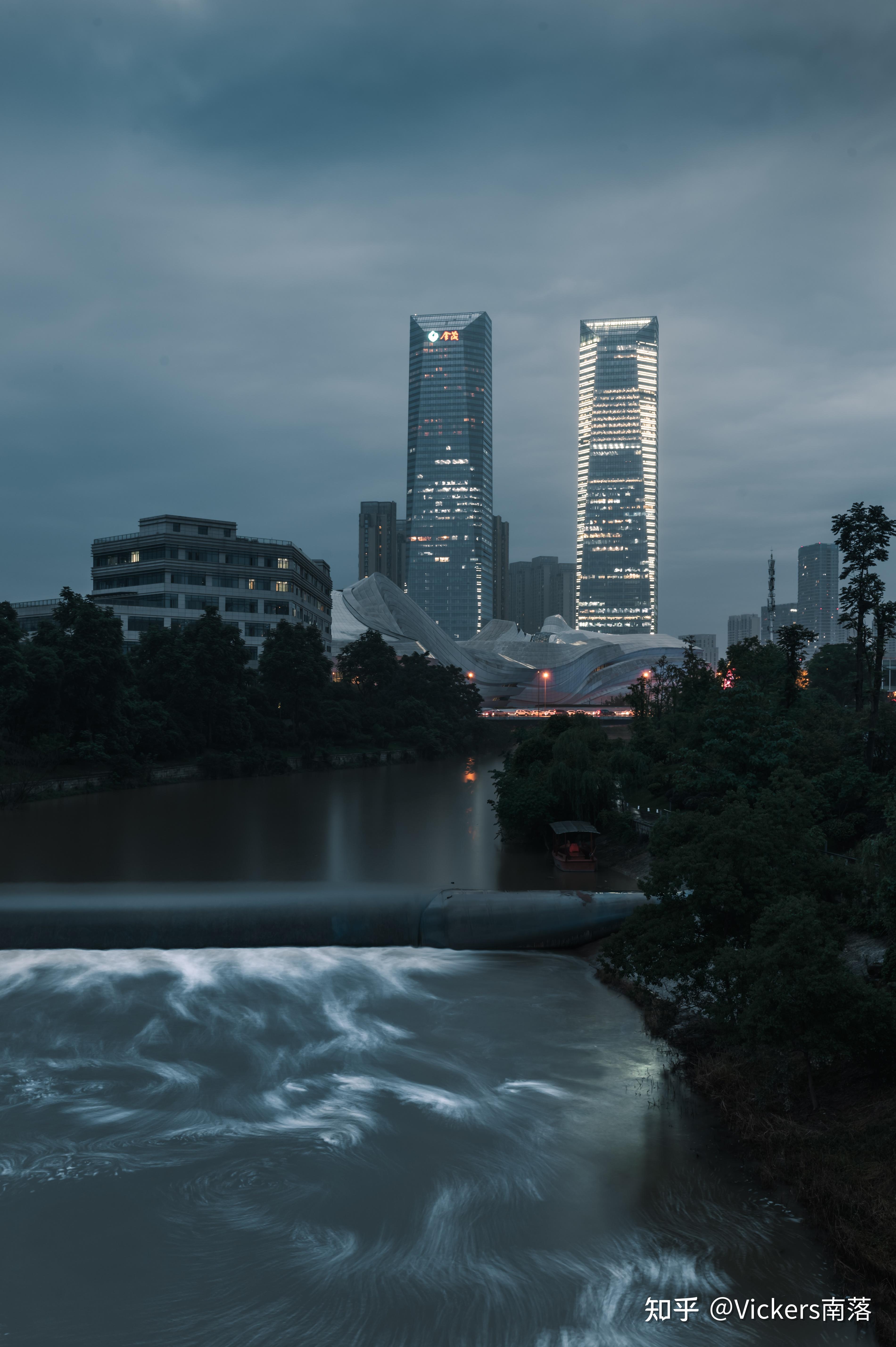 TAMRON收購鏡頭