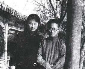 高青子如何轻易介入沈从文和张兆和？刻意模仿他小说女主角的装束 - 知乎