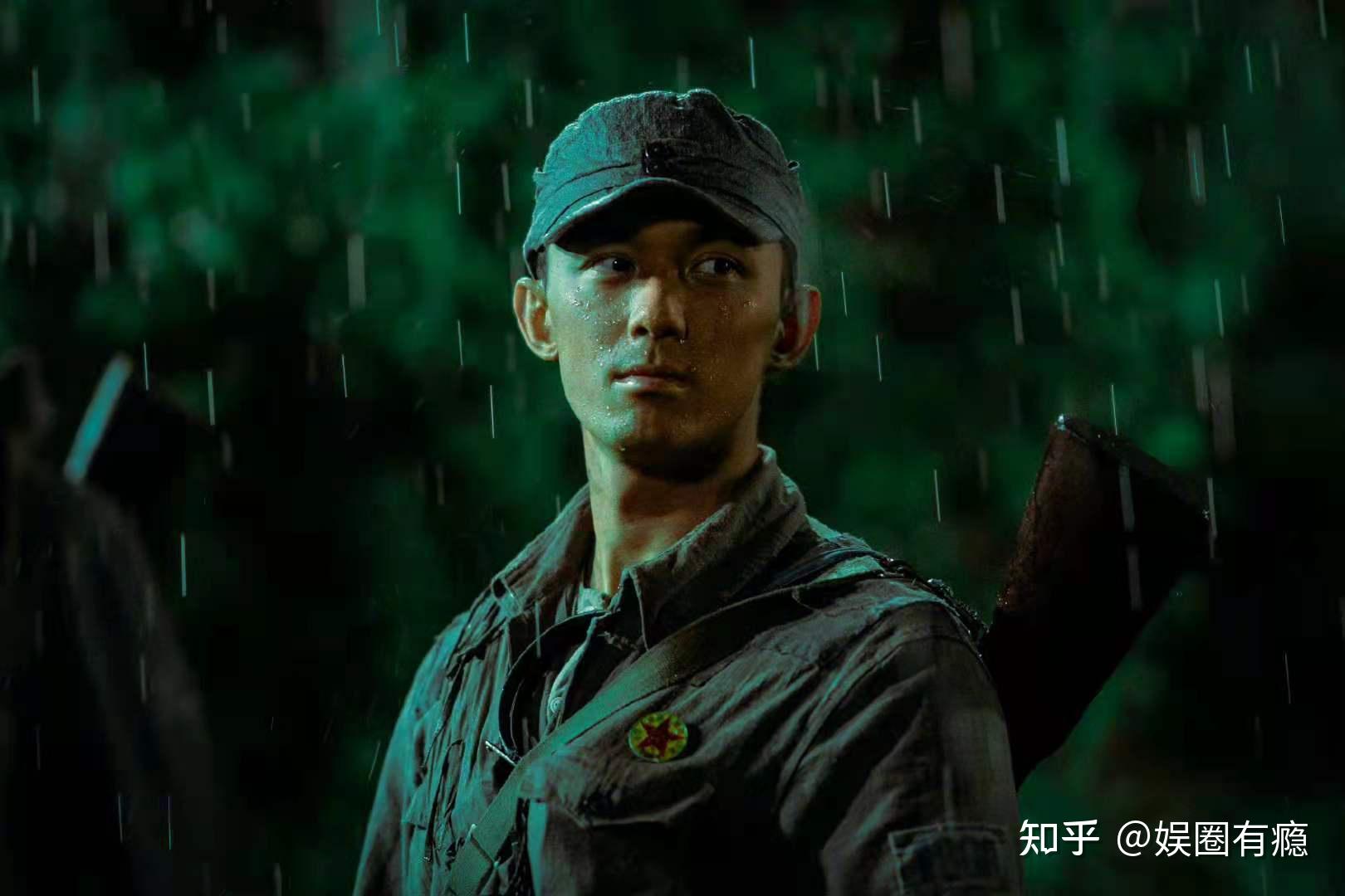 吴磊在国庆档只出演了《我和我的父辈》中吴京导演的《乘风》单元,但