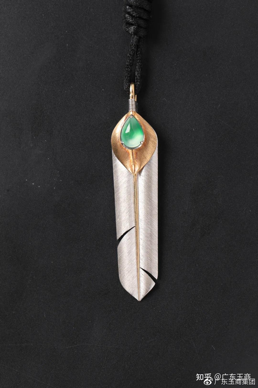 精诚珠宝▲ 《成功之路》许楚辉 精诚珠宝▲ 《比翼双飞》钟暖平 众合