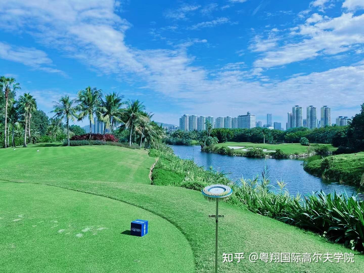 2022广东雅居乐中山长江高尔夫俱乐部玩乐攻略,长江的景色很好，草坪色泽很...【去哪儿攻略】