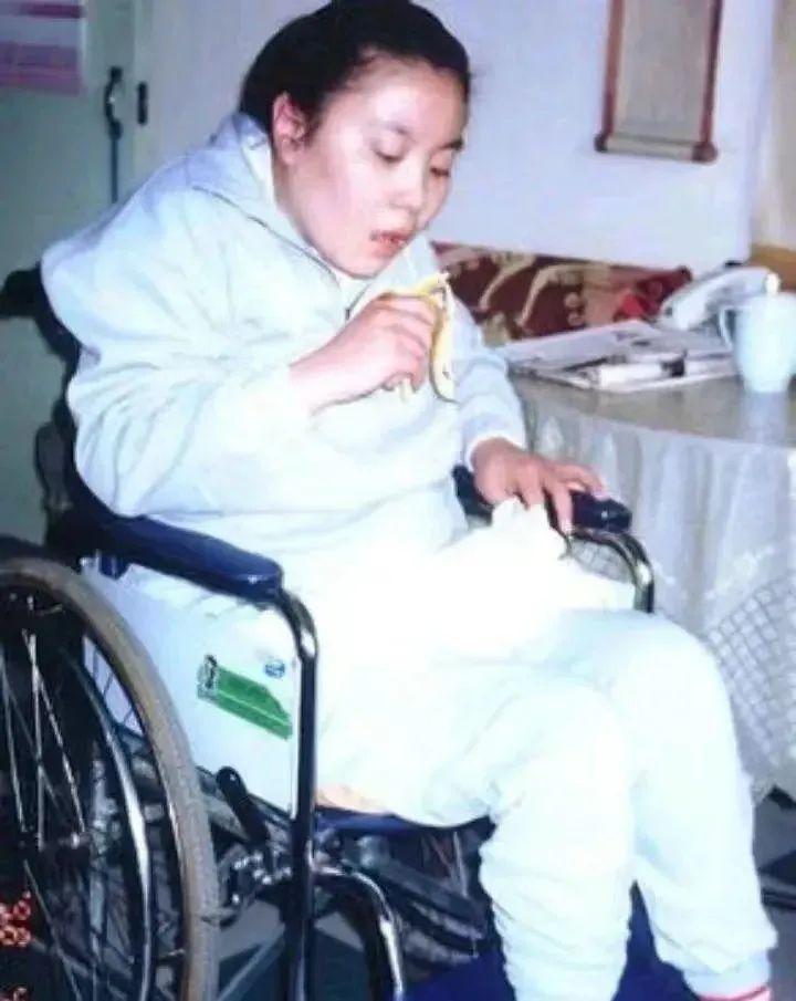 清华精英理工科学子朱令被室友嫉妒谋杀,凶手逍遥法外!怎一个惨字了得! - 知乎