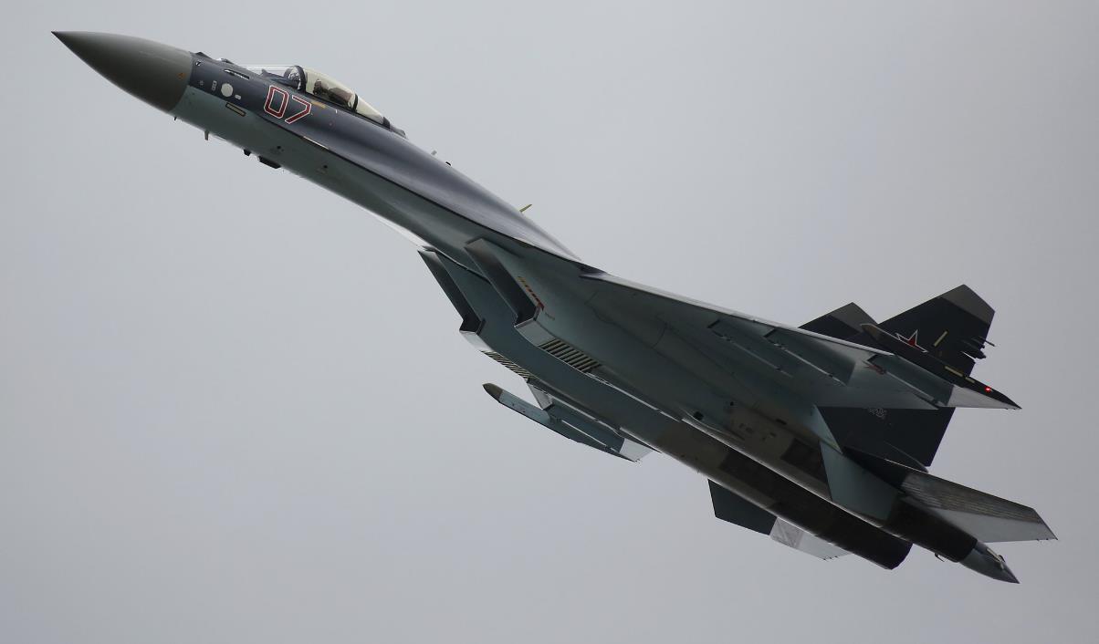 印度买不买俄罗斯推出苏35战斗机定制版