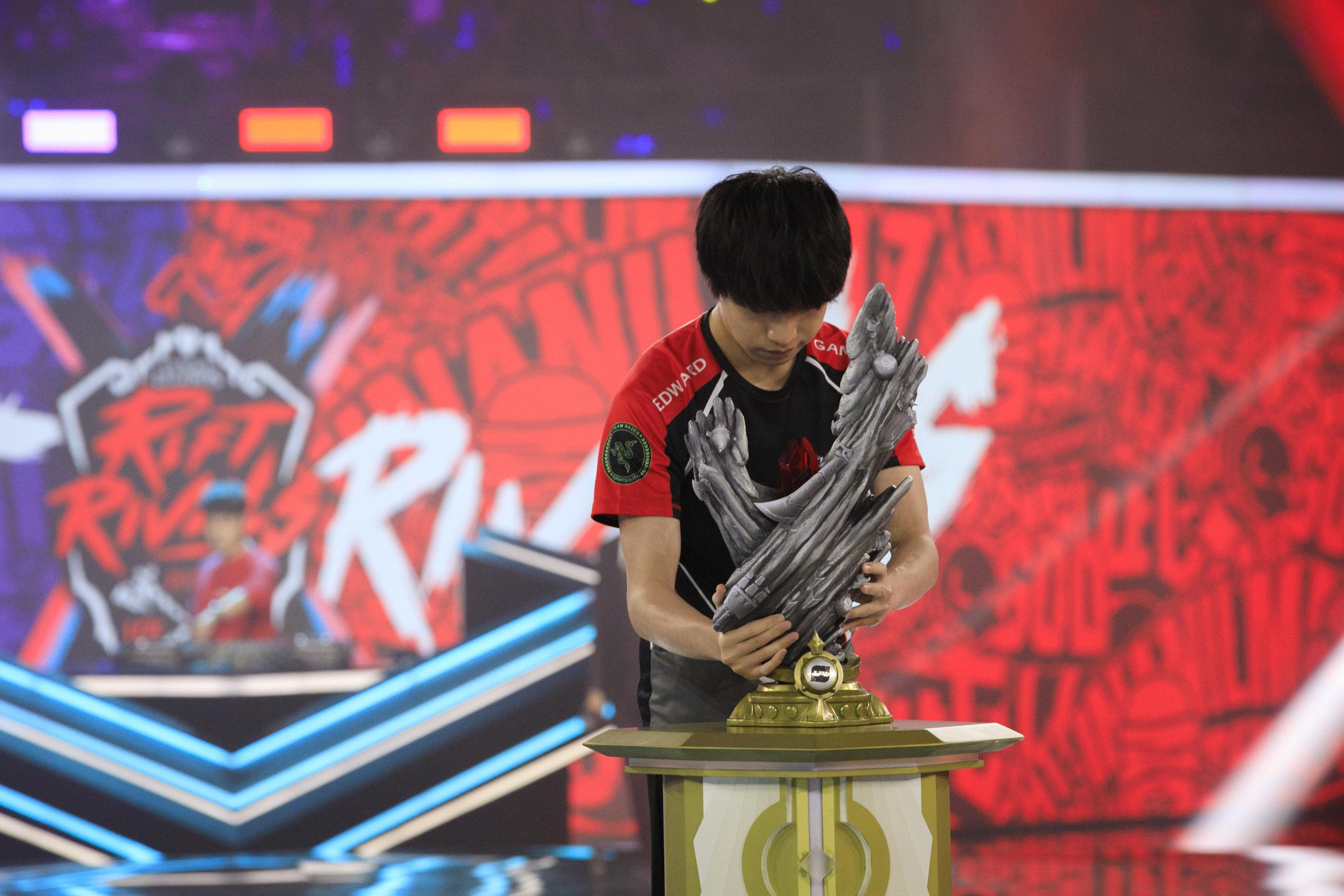 fpx是哪个国家的队伍|FPX能单打LCK吗？韩国网友太真实了