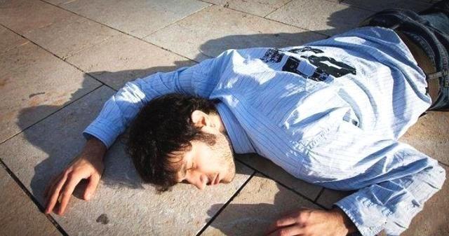 血压高压147低压95,需要吃降压药吗?平常吃些什么食物可以降血压?