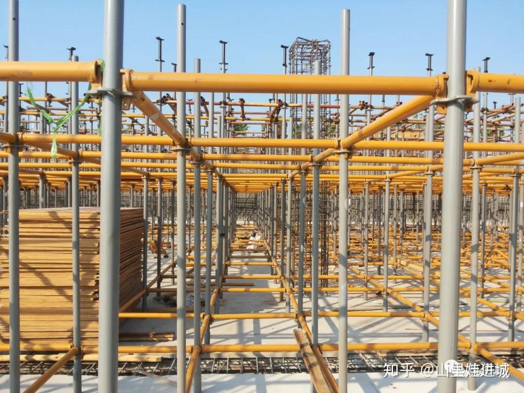 小编很疑惑,在西南地区即将被淘汰的老式快拆架,为什么在各方面走在