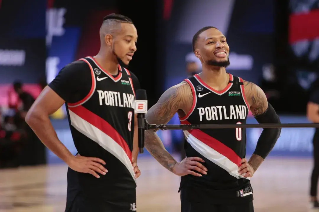 聚是一团雾散是满天星