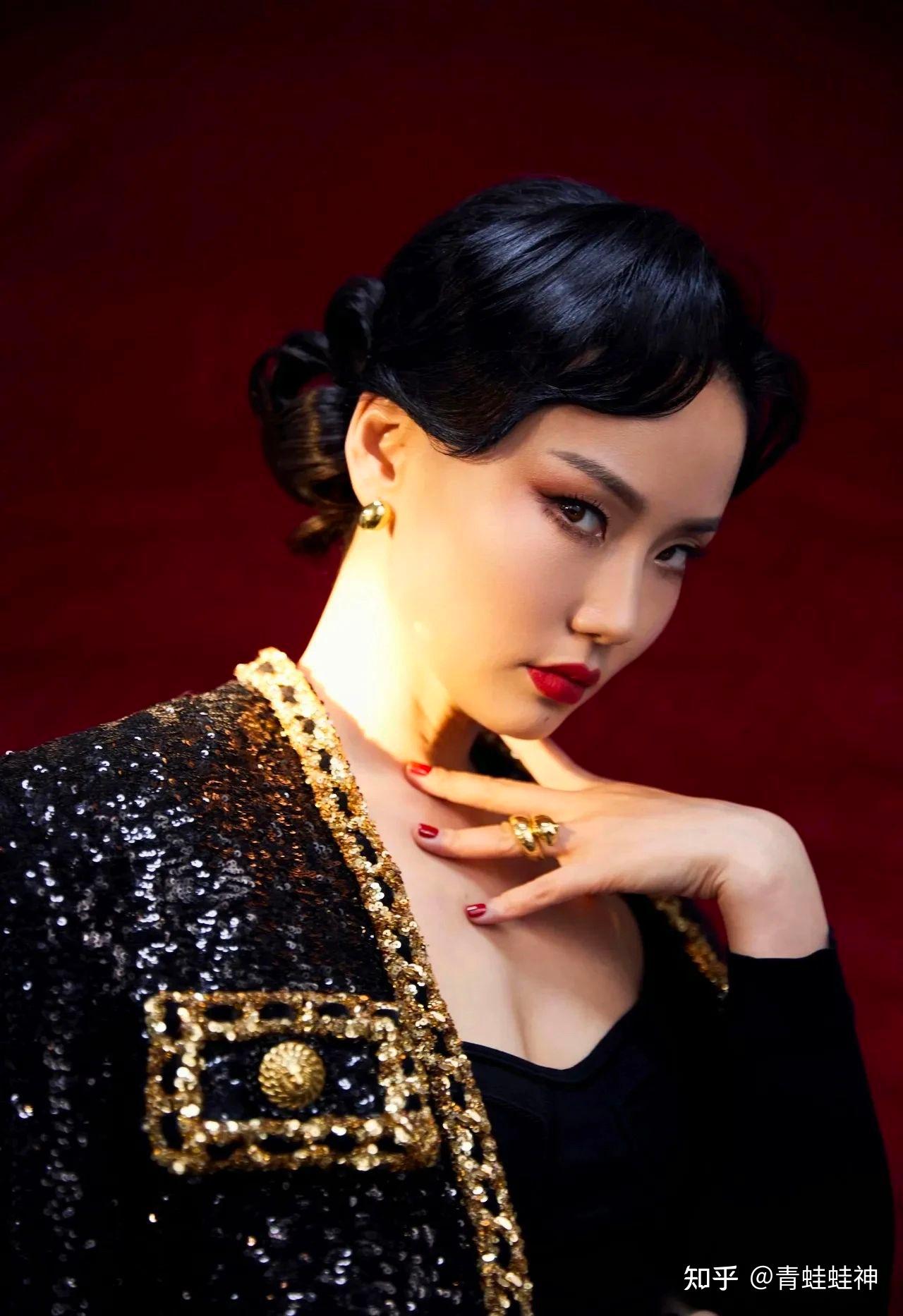 美女歌手:上海姑娘