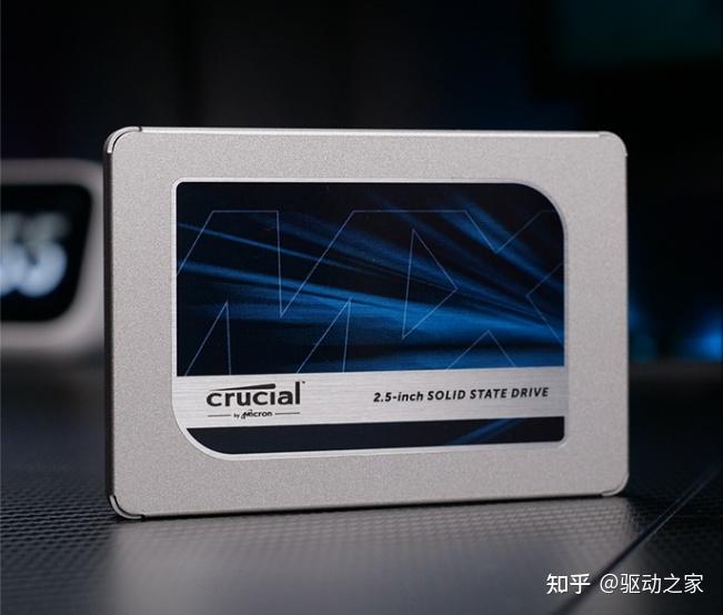 【3D TLC/使用時間少】Crucial MX500 SATA 1TB SSD crucial-mx500-2-5inch-product-