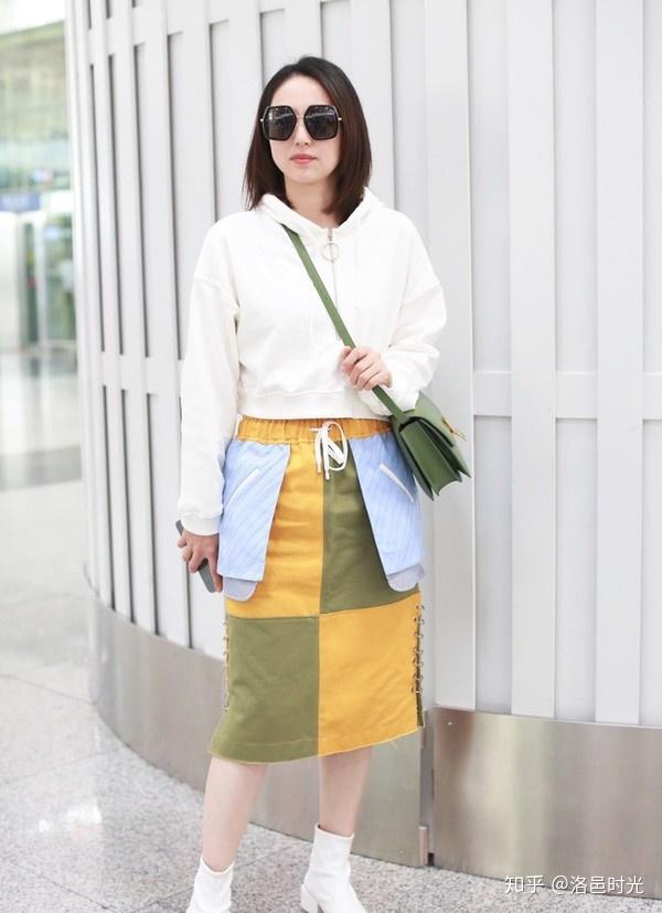 秋末穿搭选择难学习产后的刘诗诗一件卫衣让你美到爆