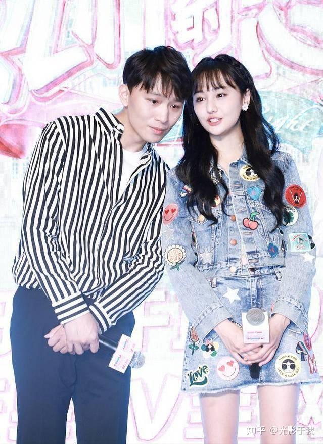 郑爽和张恒的狗血弃养"孩子"纠纷