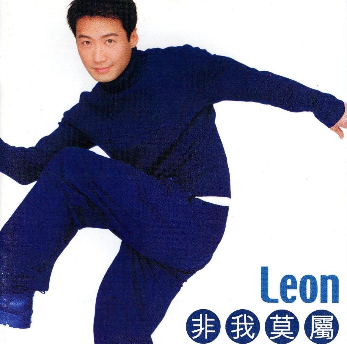 在雷颂德为黎明制作的这张专辑里林夕猛刷存在感