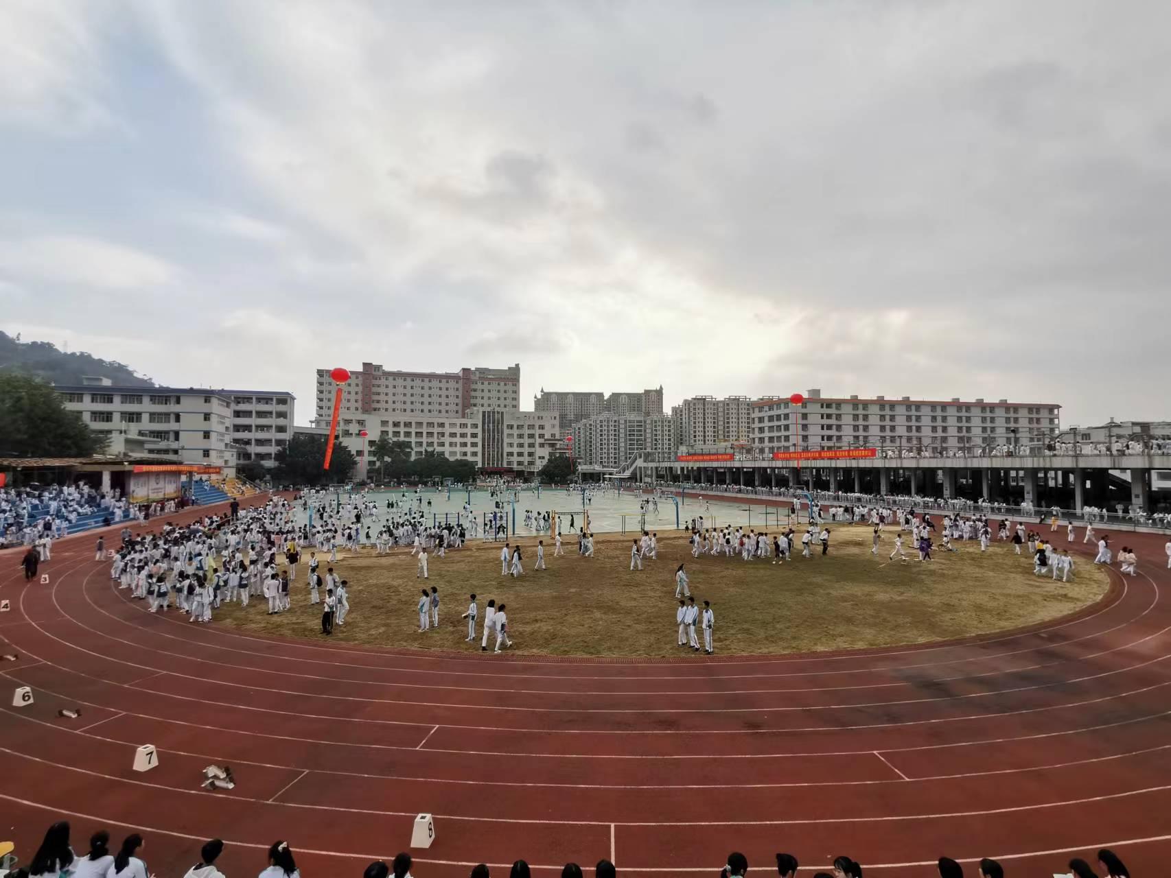 在汕頭潮陽實驗學校就讀是一種什麼樣的體驗