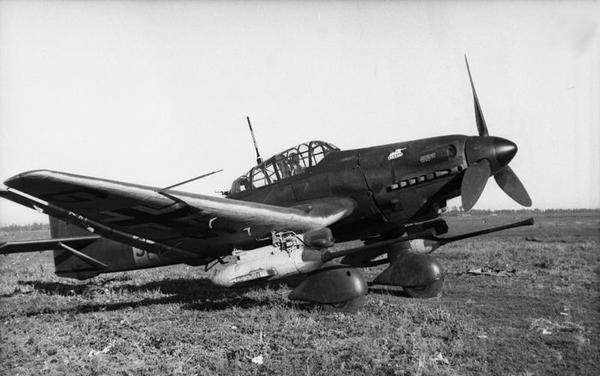 k-47经过容克斯公司的进一步设计,最终成就了二战的一代名机  :ju-87