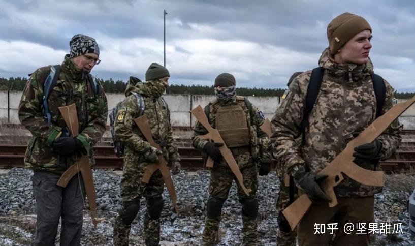 避战人数增加4倍乌克兰前总理提醒前线形势崩溃恐就在眼前