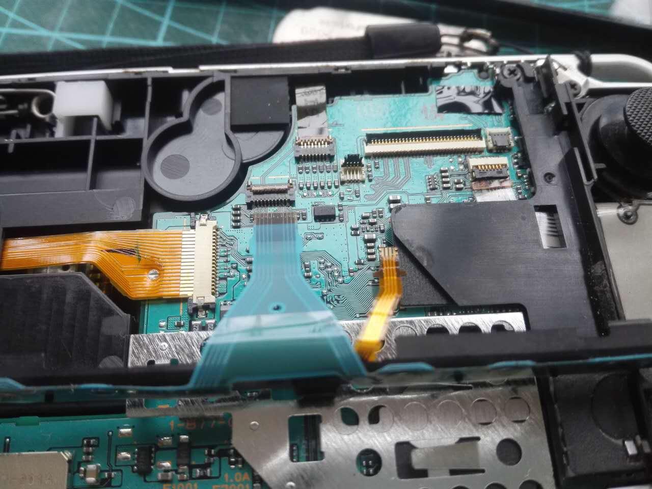 索尼大法psp3000拆解