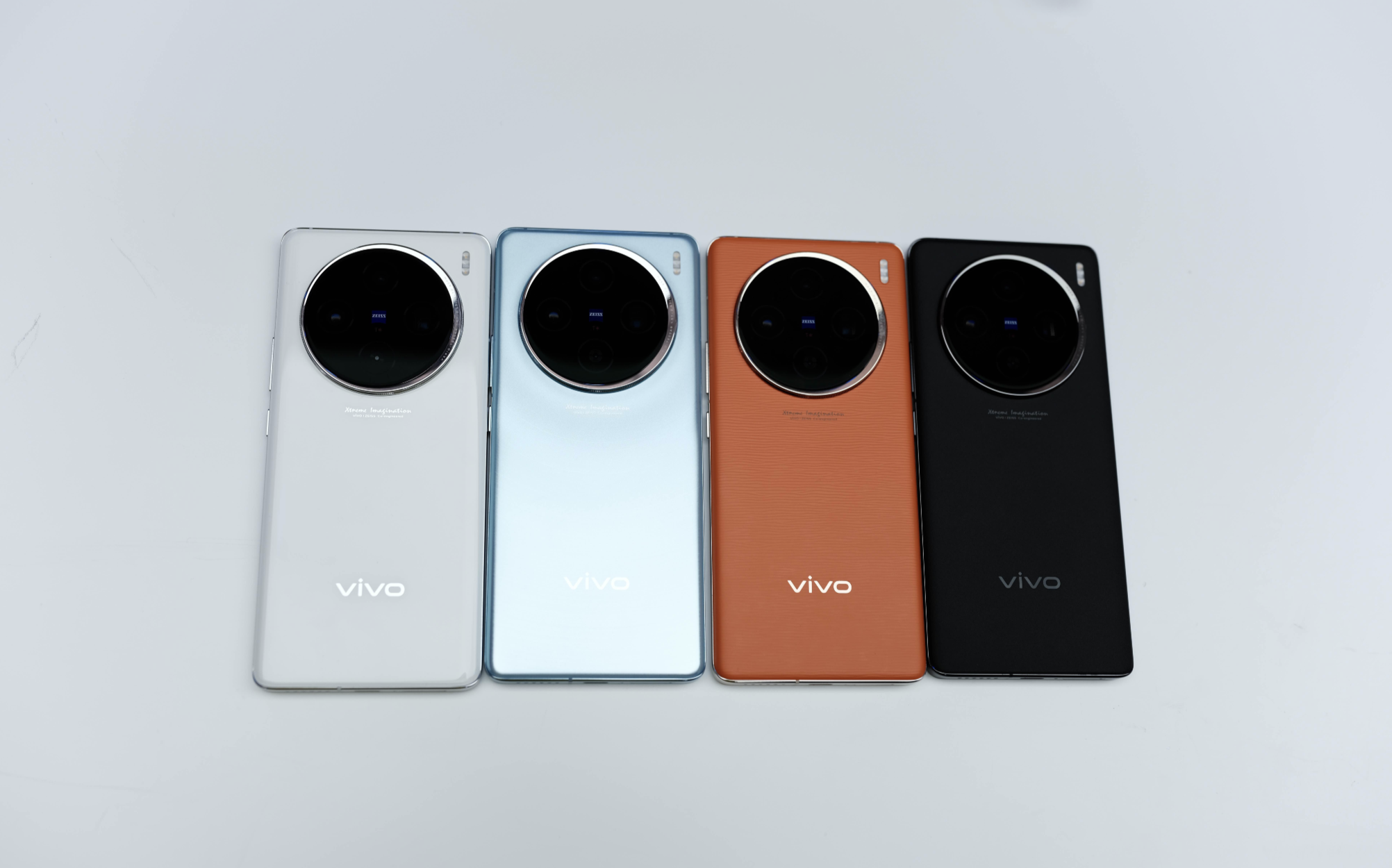 而在2024年二季度的第一个月里,也相继发布了主打性价比的次旗舰机型