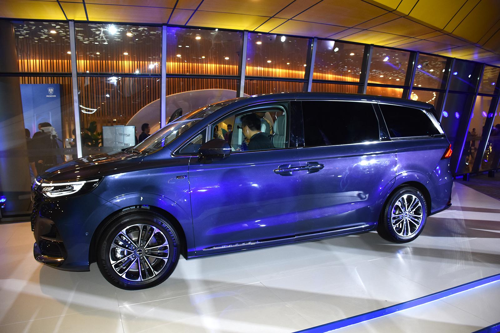 标杆级产品出现上汽荣威imax8售1888万起