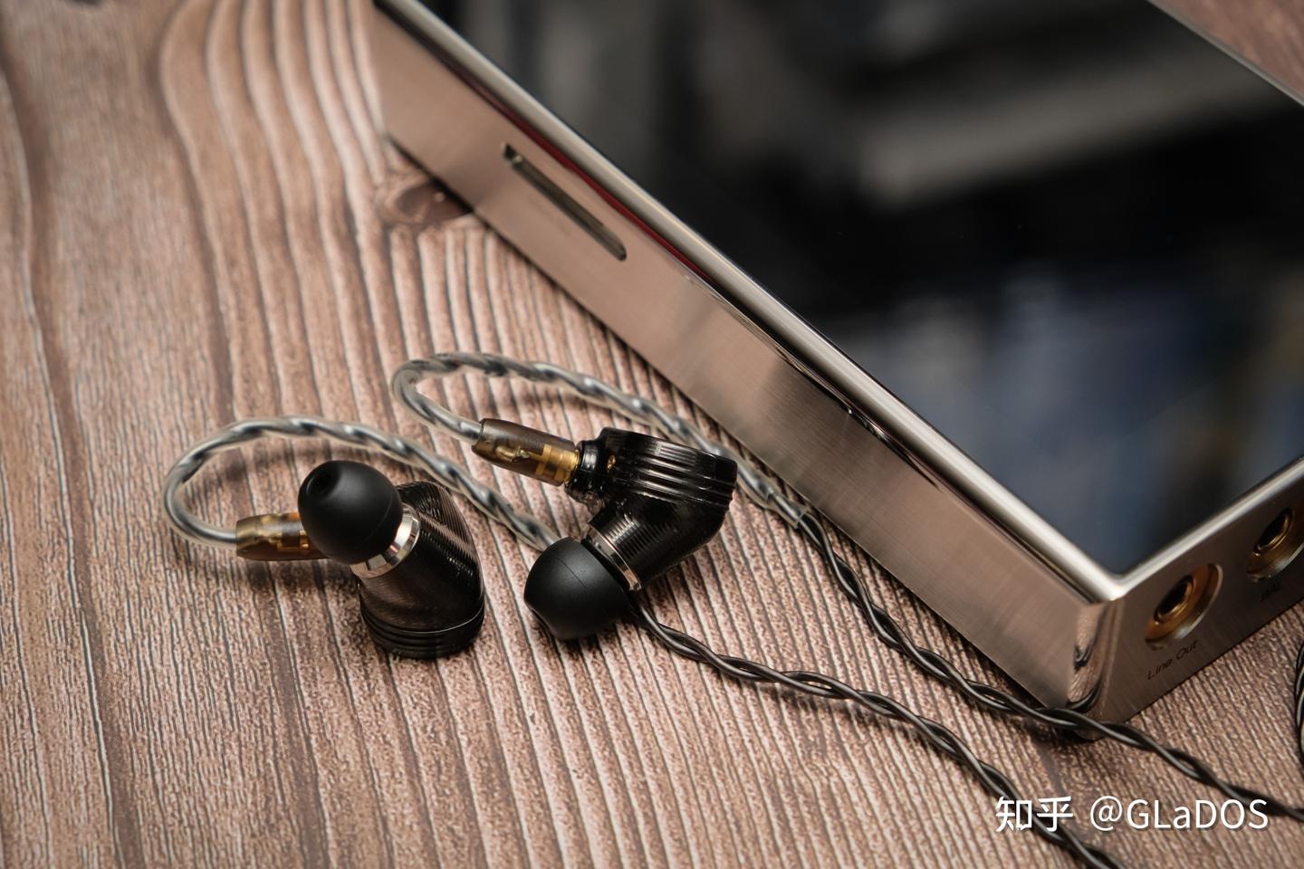 超名機☆Campfire Audio Solaris 初代