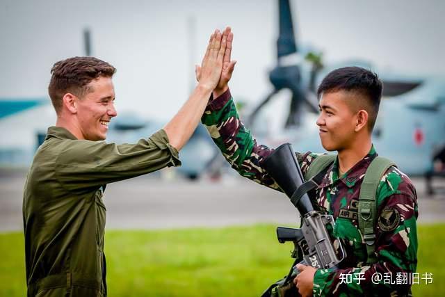 为啥菲律宾人怕美国人不怕中国人亲身经历美国人为什么那么横