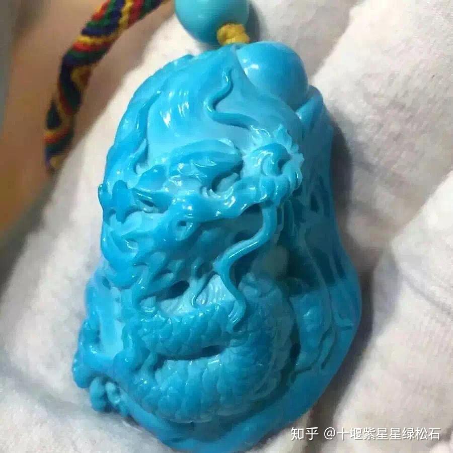 收藏界专家解读:为什么"云盖寺"绿松石一直可以雄霸天下?