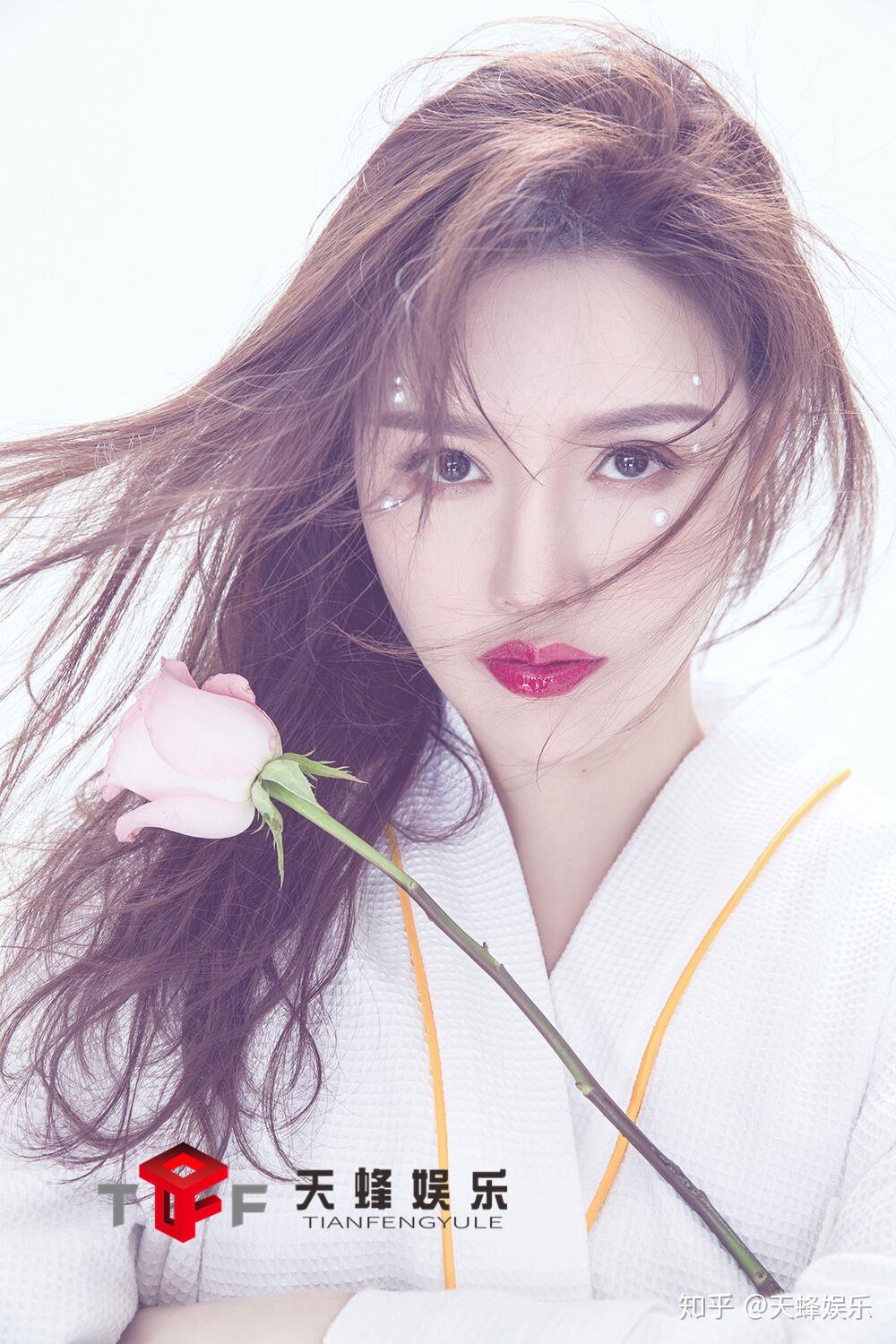 演员歌手高溜最新单曲念念不忘新歌预告