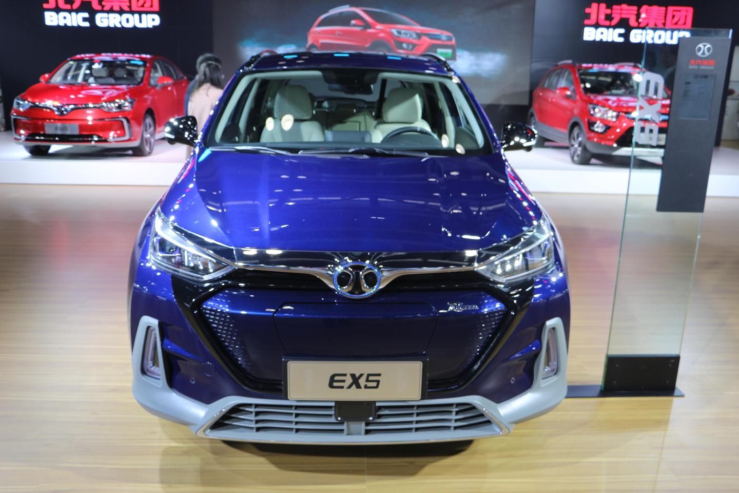 改头换代新面孔北汽新能源ex5短评