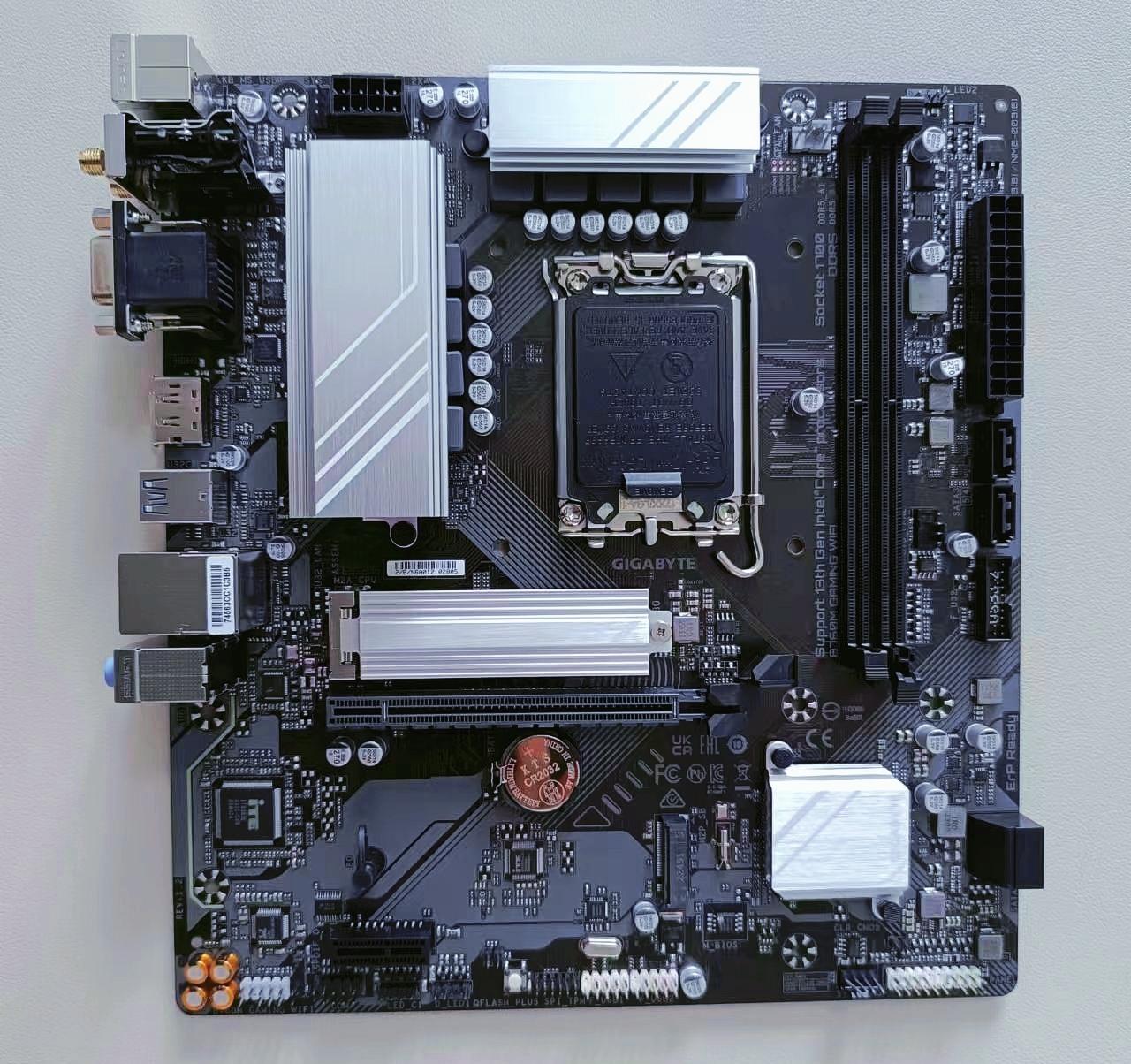 百元主板内存轻松超频技嘉b760m魔鹰wifi主板评测