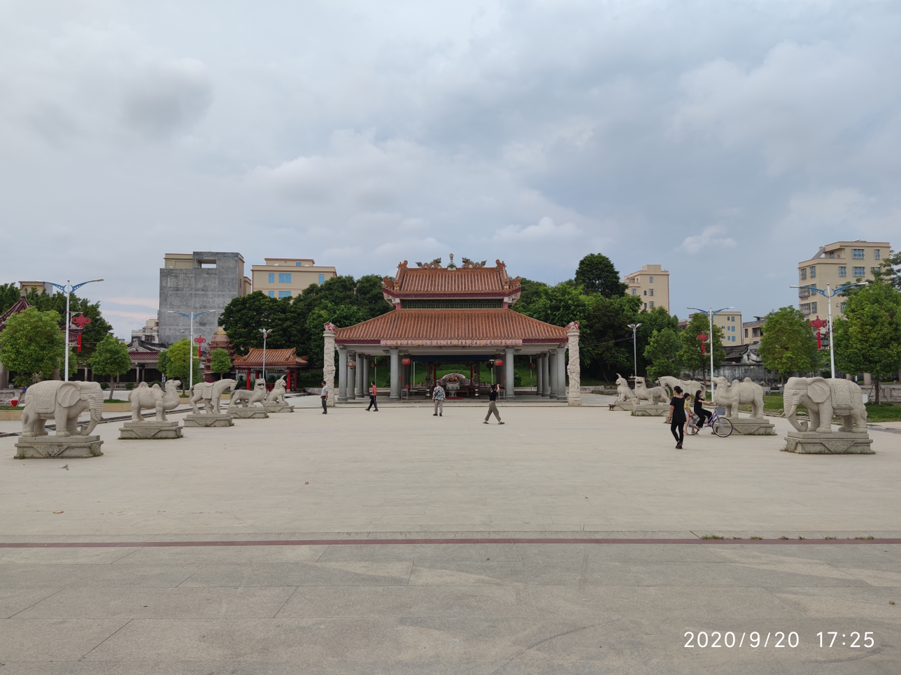 黃俊仁風水團隊實地探訪潮陽區谷饒鎮宋大元帥墓園