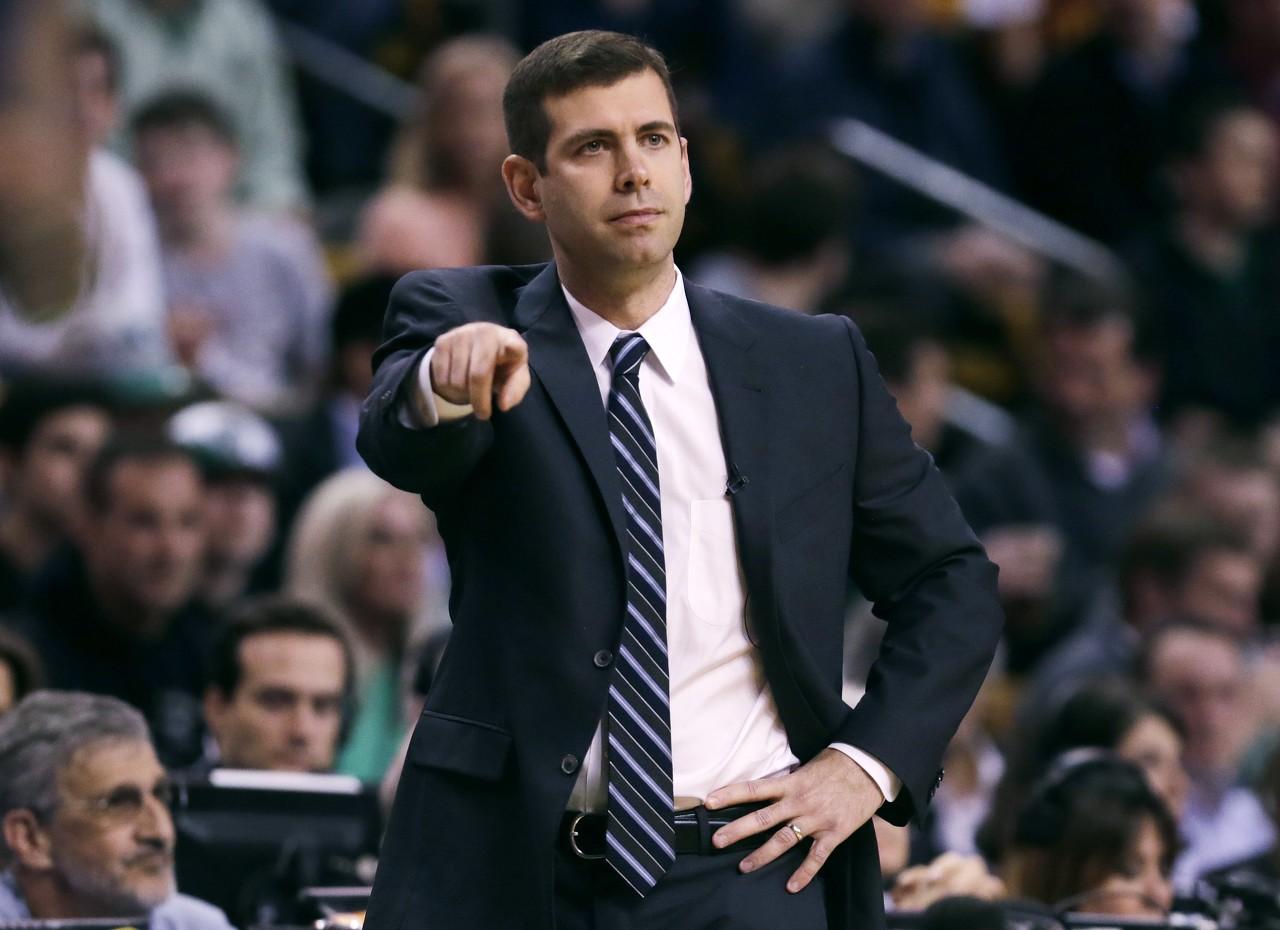 斯玛特伤愈复出贡献三双