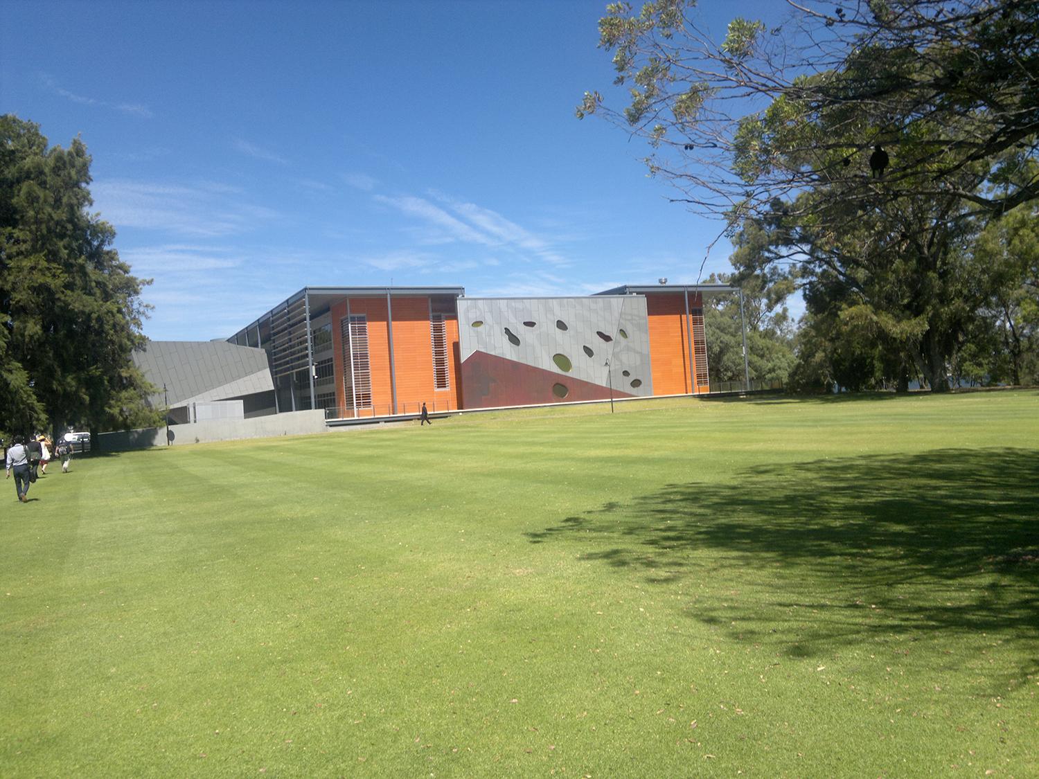 留学澳大利亚联邦大学到底值不值