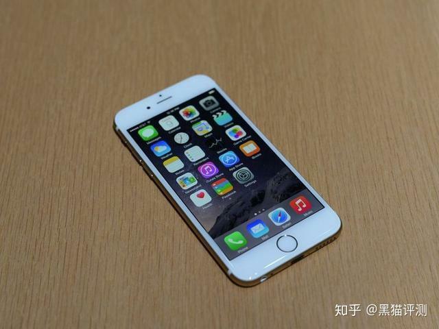 手机三种内存有什么区别 v2-c2af9821c05e029c76519cfe93ab3e15_r.jpg