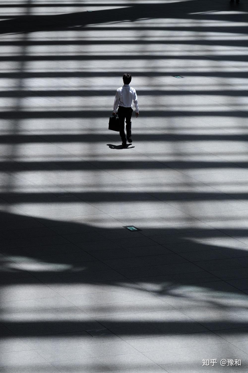 现在怎么去日本打工 v2-c2c19c07c619700a31be316c30ceb39d_r.jpg