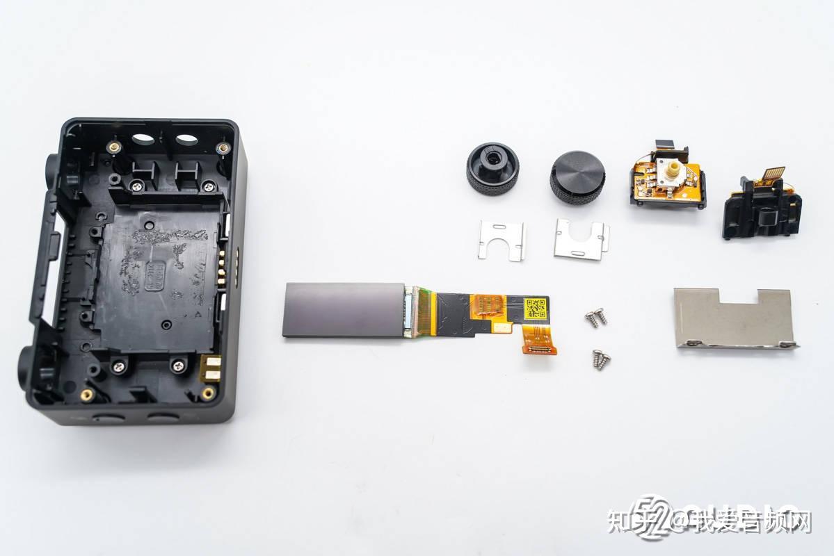 智能降噪,21档增益调节和11种ai美声算法,讯飞智能无线麦克风c1拆解