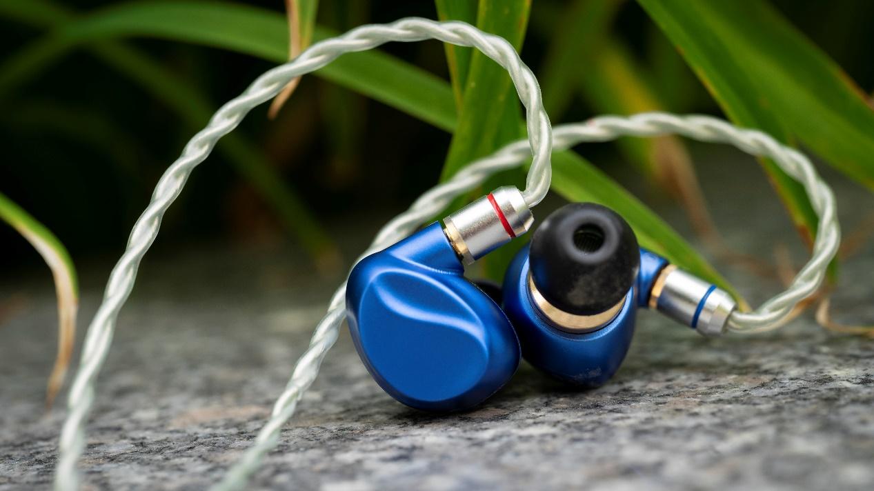 阿思翠飞鱼座评测经典的声音熟悉的味道