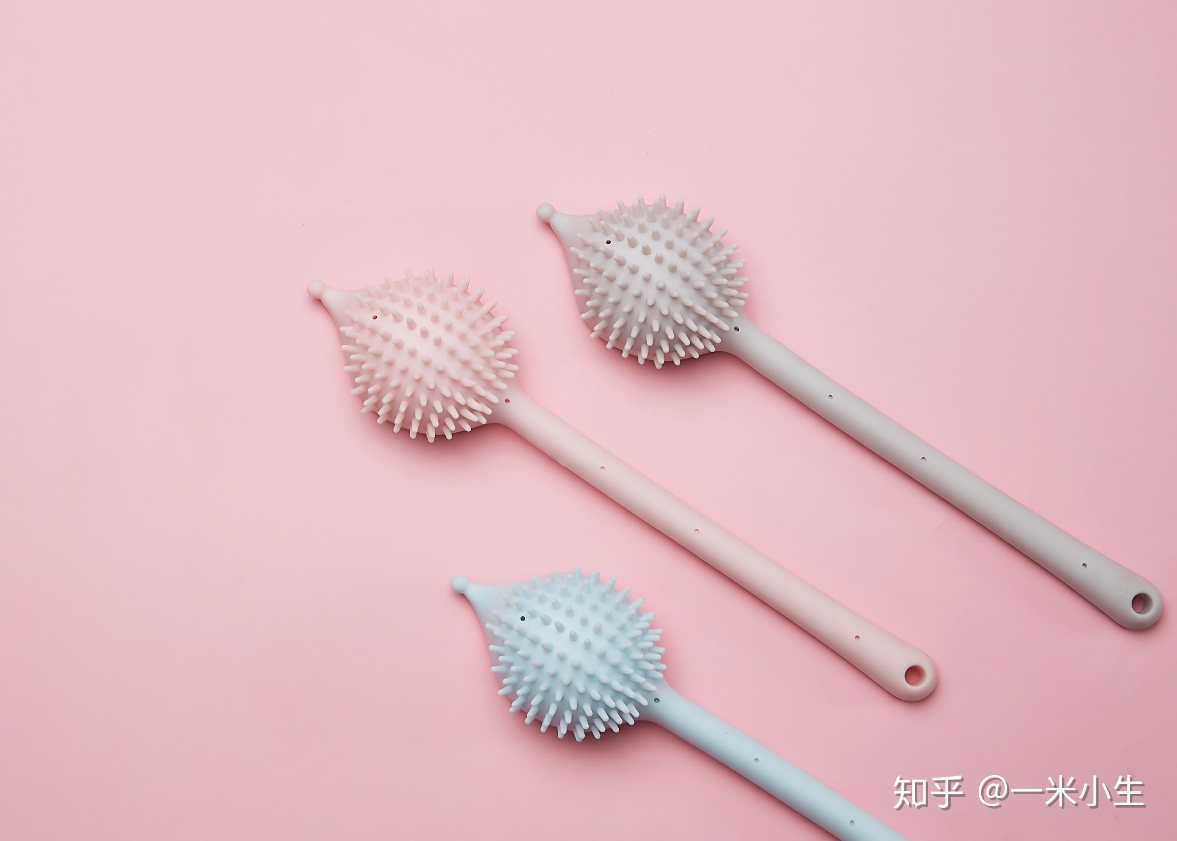 具有深层次的生命意义,通过对生物表面肌理与质感的设计创造,增强仿生