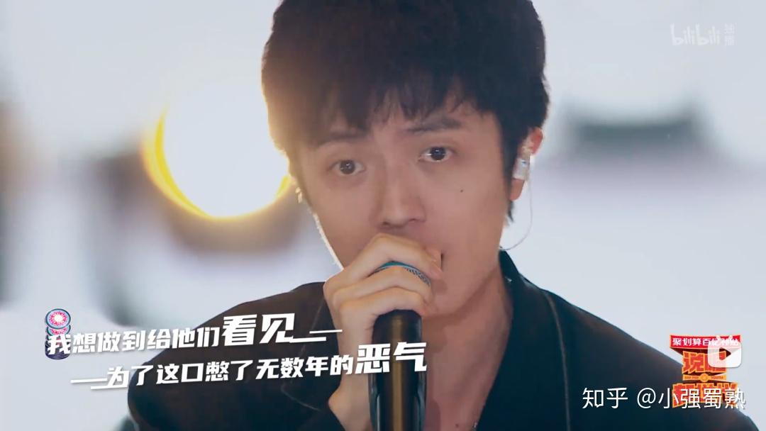 姜云升拿了iron mic,地下8英里,干一票,三寸不烂之舌昆明站的冠军,但