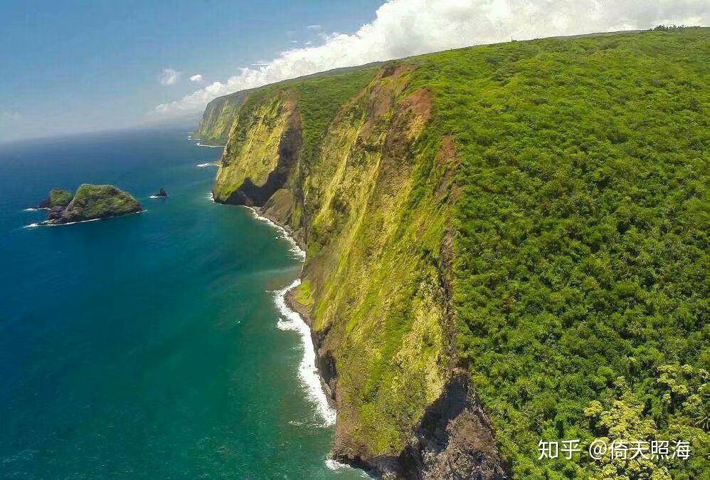 島上的石像是千古之謎,有遺世獨立的凱爾蓋朗群島,終年狂風凜冽,荒寒