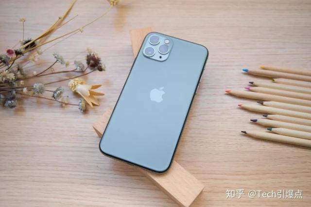 iphone11和xs哪個比較好還是要等iphone12