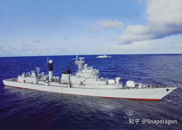 在二十世纪末到本世纪初,中国海军一路 "小步快跑",顺利成长为了蓝星