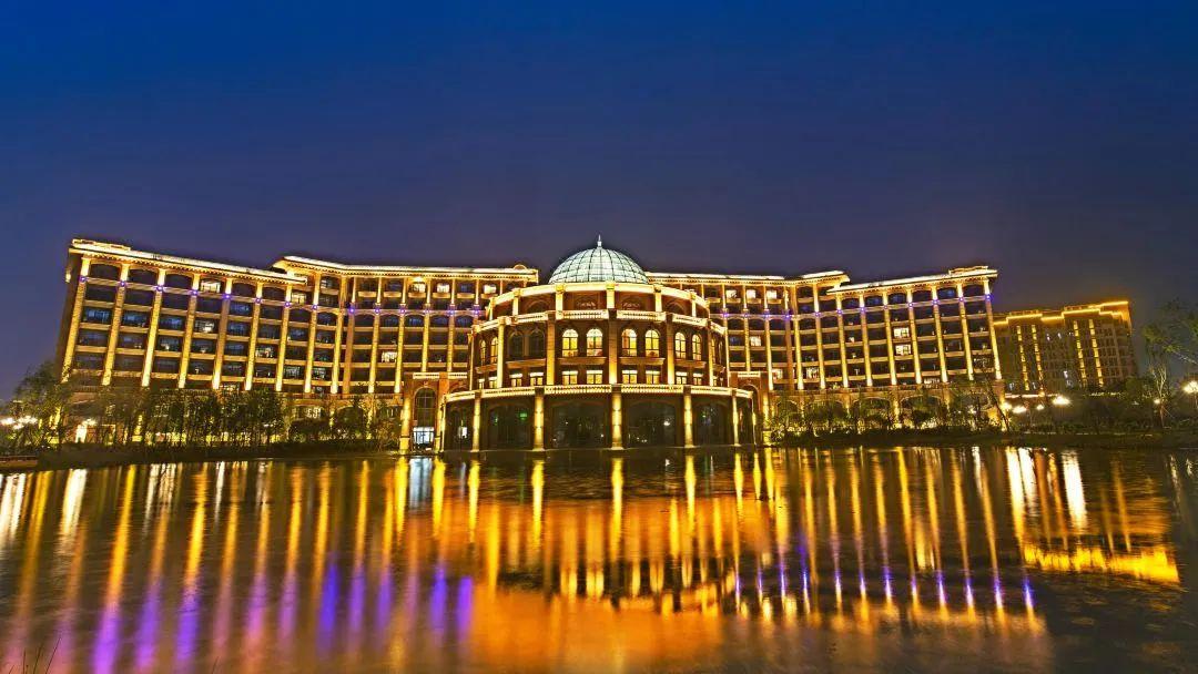 住进宫廷城堡:安吉凯承温德姆至尊豪廷大酒店 ,一站式遛娃度假! - 知乎