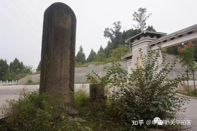 四川省渠县:走进中国汉阙之乡,寻访田野中的古老汉阙 - 知乎