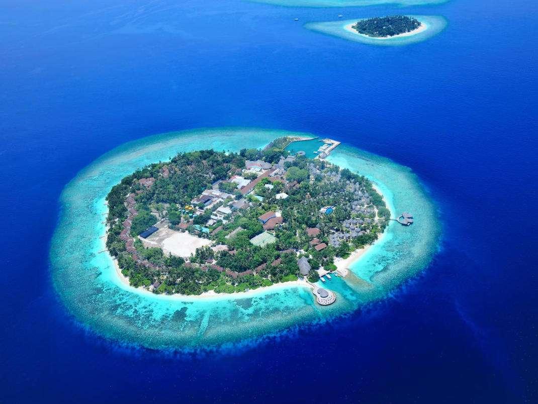 你知道世界上人口最多、最拥挤、最陡峭的岛屿，分别是什么岛吗？|印度尼西亚|岛屿|爪哇岛_新浪新闻