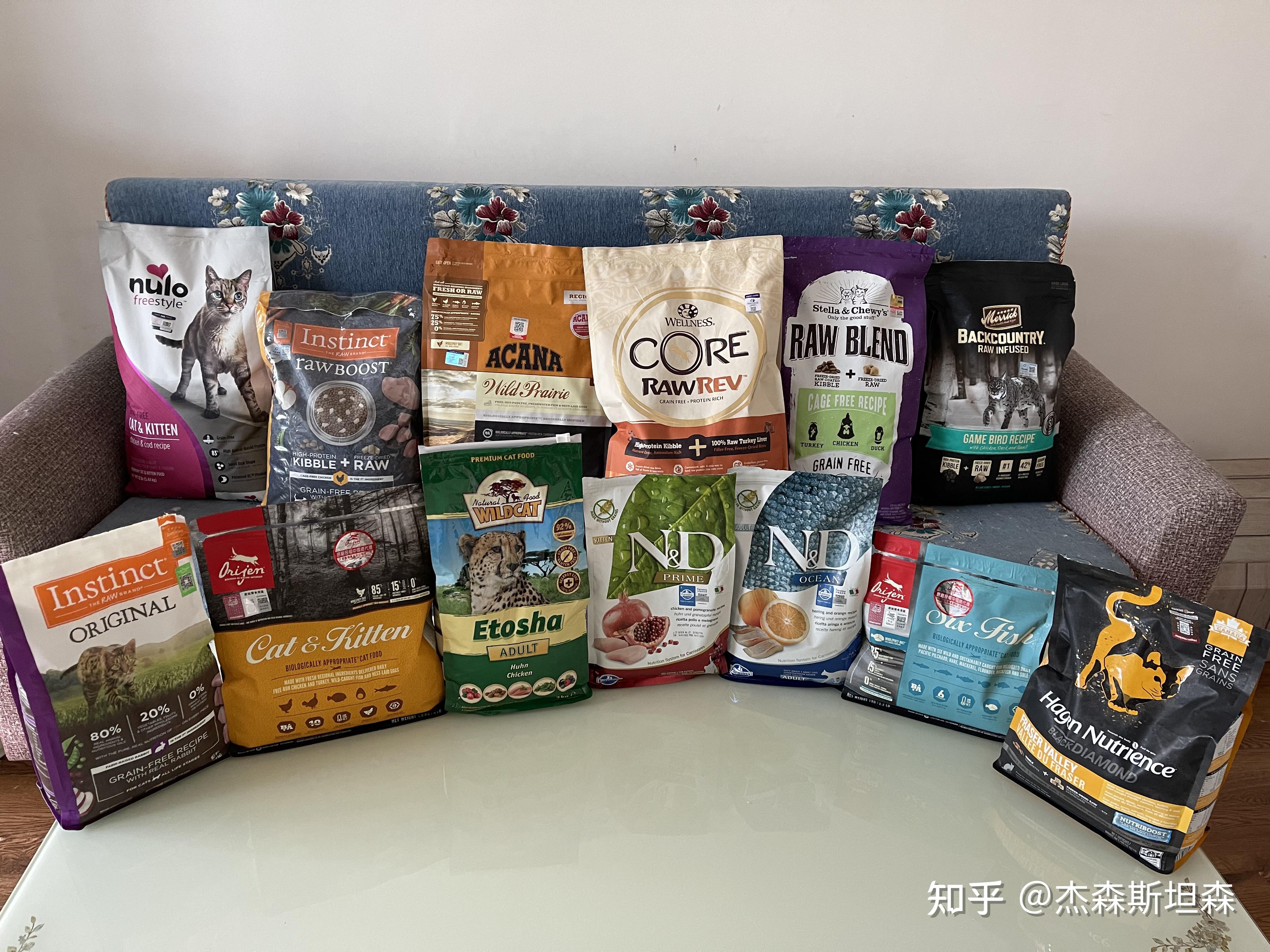 请问大家有猫粮推荐吗