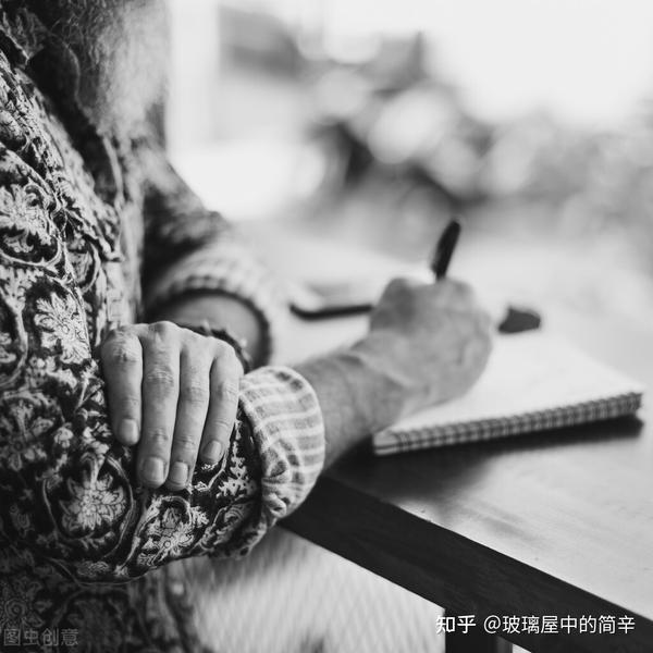 “靠写作变现,月入过万”的人算什么作家!到底什么是作家? - 知乎