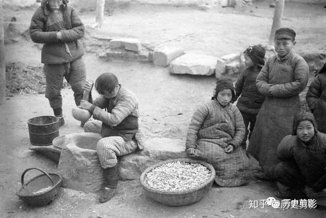 中国1942年大饥荒是什么样子真实历史照片看到人辛酸