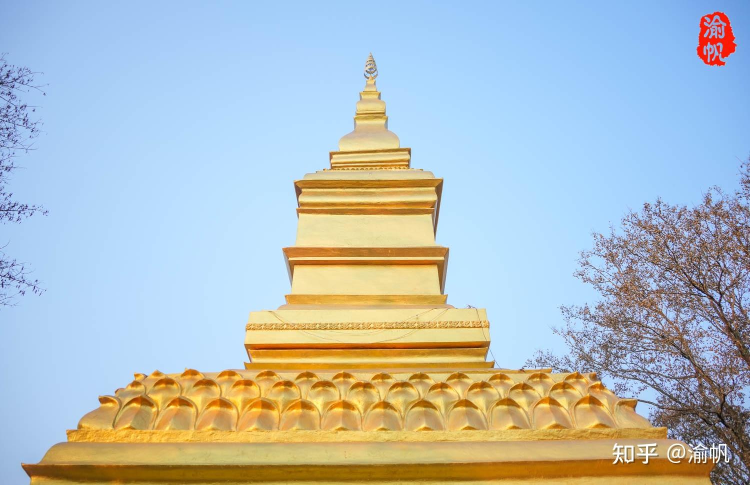 老挝旅行第一天:从西双版纳到琅南塔,游金塔逛夜市感受文化差异